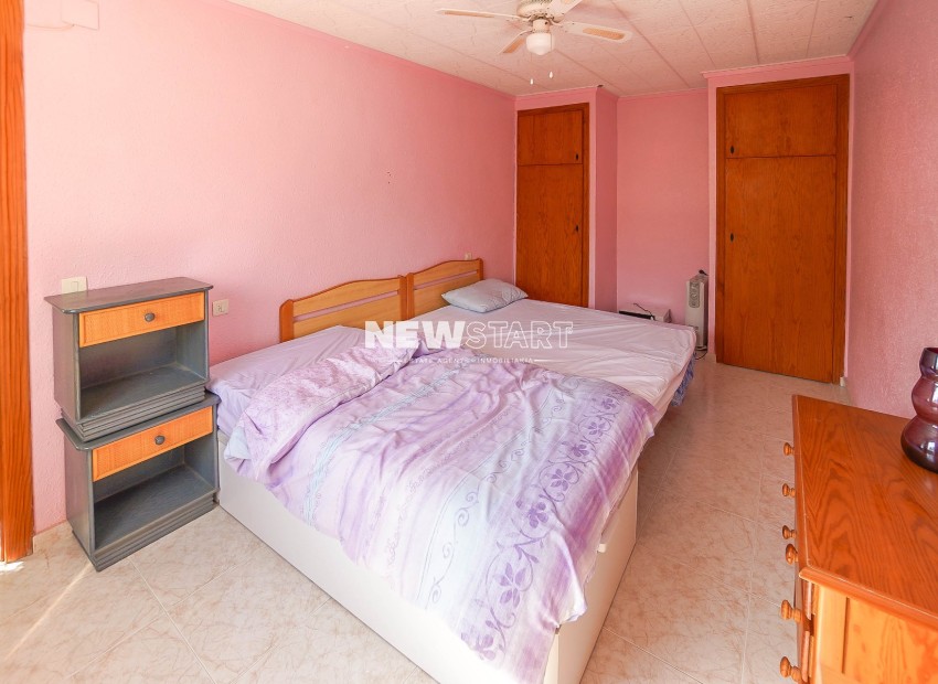 Resale - Townhouse - La Marina - Urb. La Marina