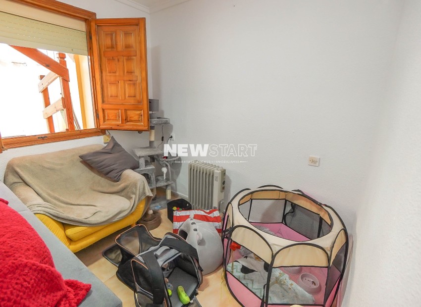 Resale - Townhouse - La Marina - Urb. La Marina