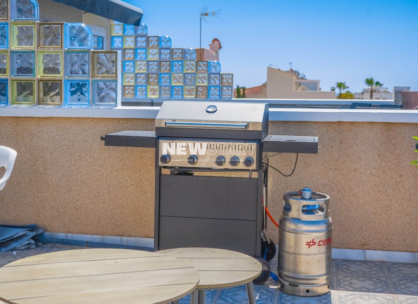 Resale - Townhouse - La Marina - Urb. La Marina