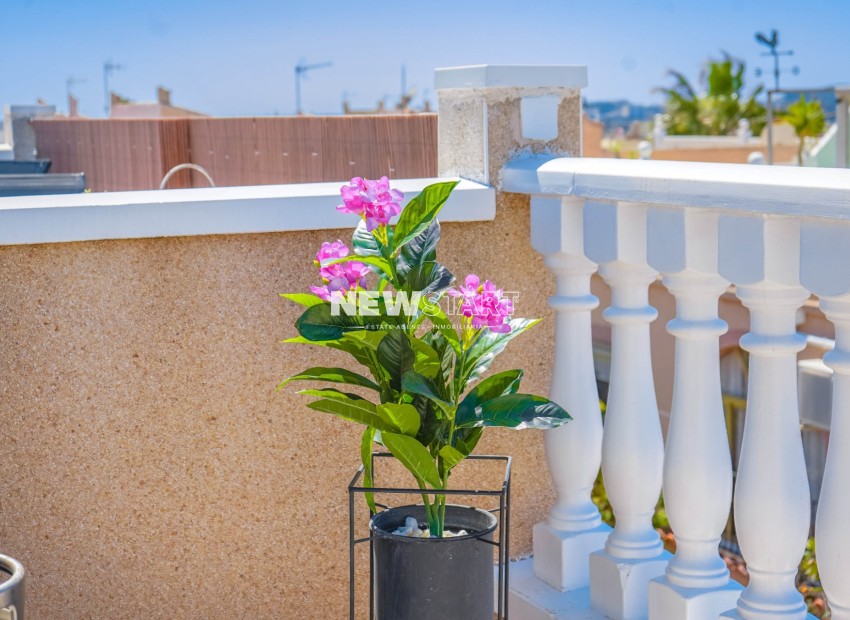 Resale - Townhouse - La Marina - Urb. La Marina