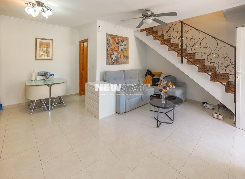 Resale - Townhouse - La Marina - Urb. La Marina