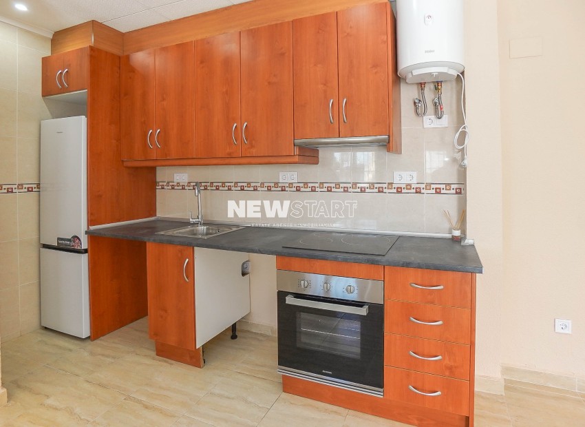 Resale - Townhouse - La Marina - Urb. La Marina