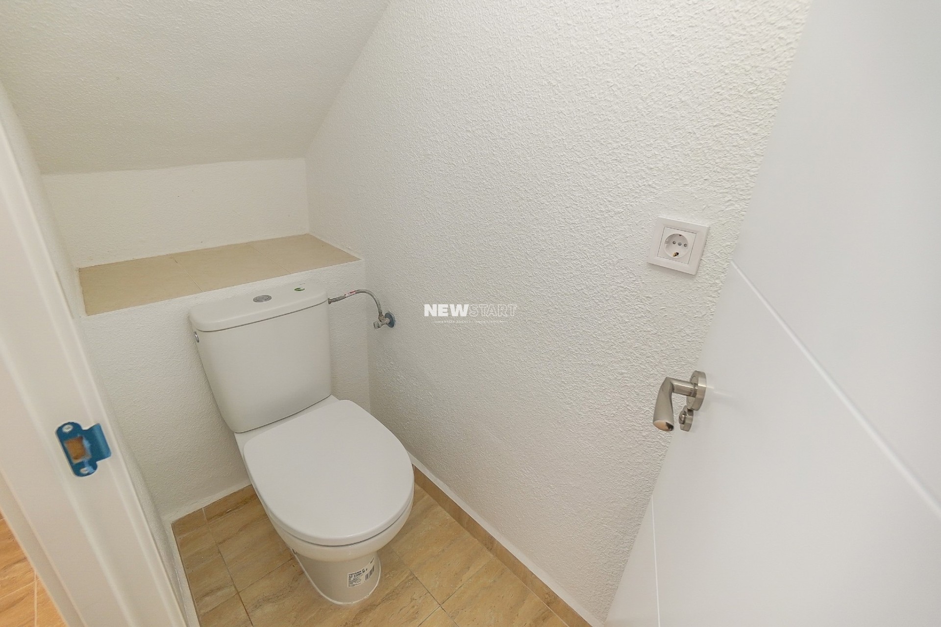 Resale - Townhouse - La Marina - Urb. La Marina