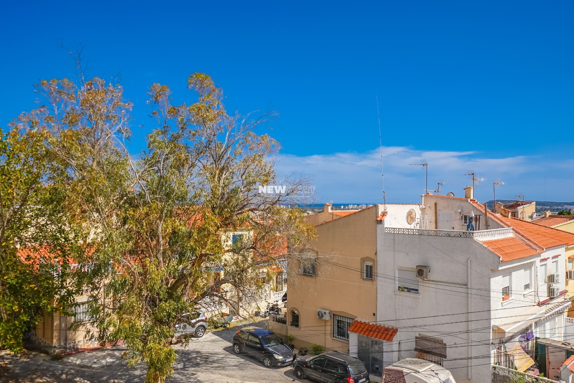Resale - Townhouse - La Marina - Urb. La Marina