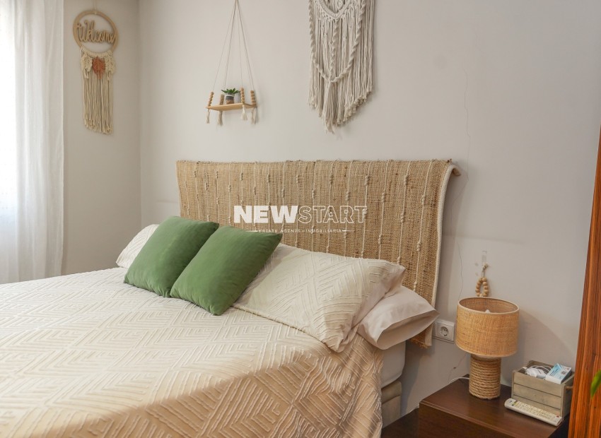 Resale - Townhouse - La Marina - Urb. La Marina