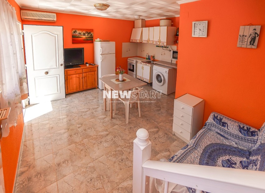 Resale - Townhouse - La Marina - Urb. La Marina