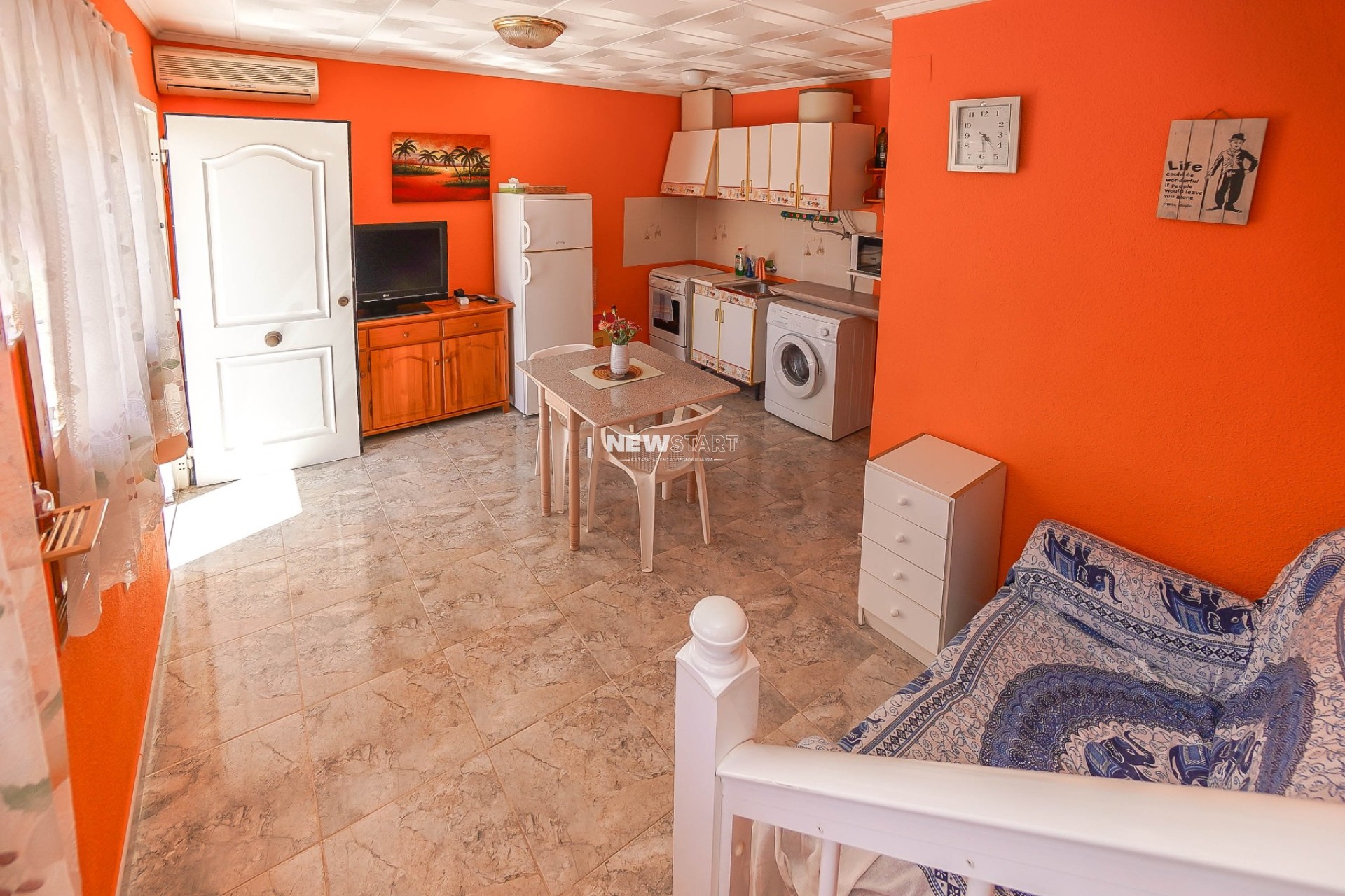 Resale - Townhouse - La Marina - Urb. La Marina