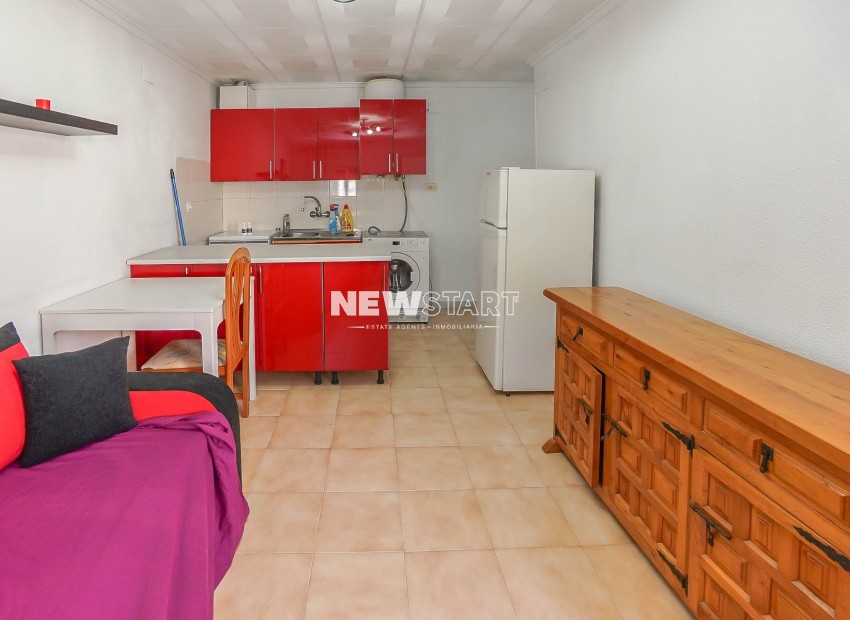 Resale - Townhouse - La Marina - Urb. La Marina