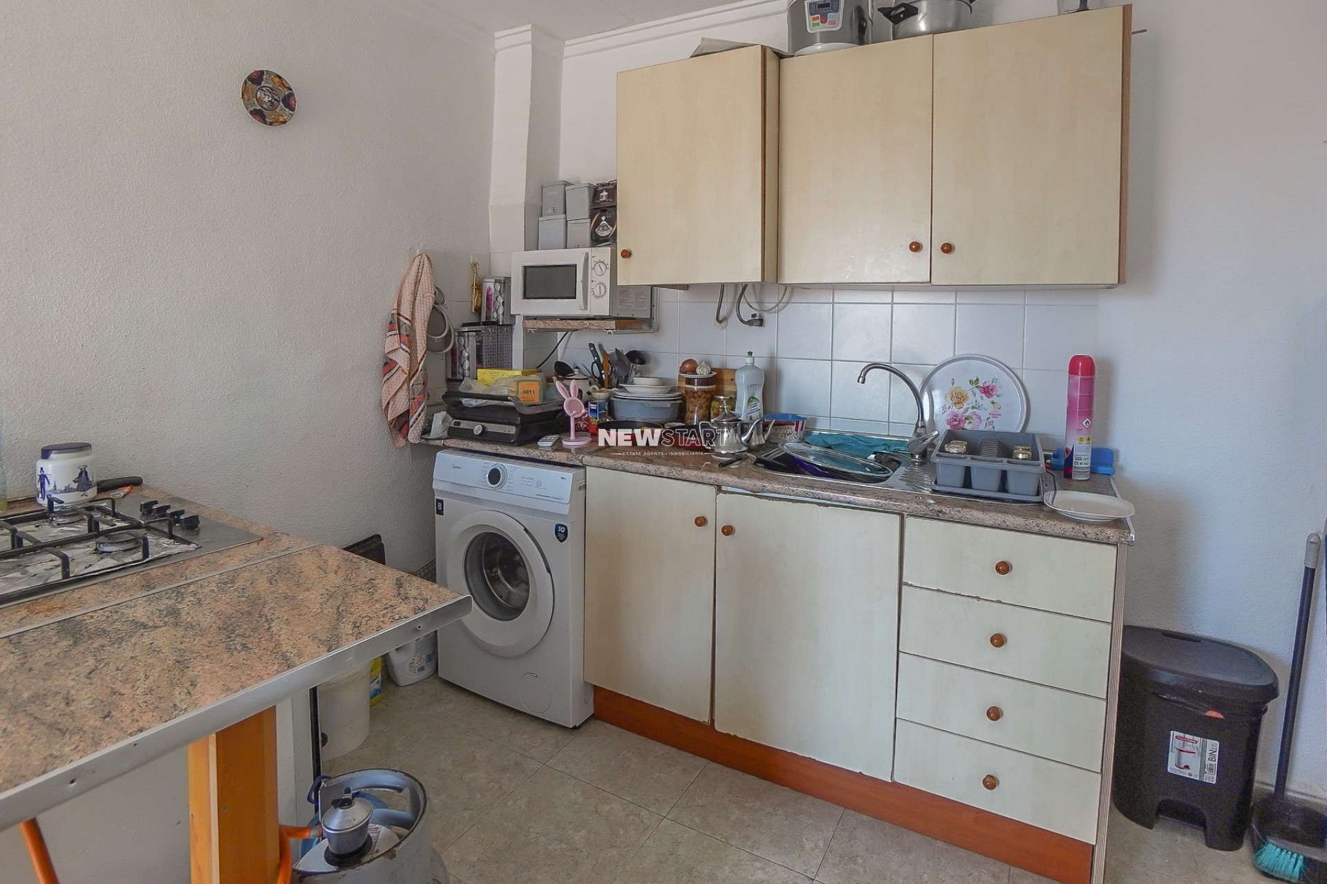 Resale - Townhouse - La Marina - Urb. La Marina