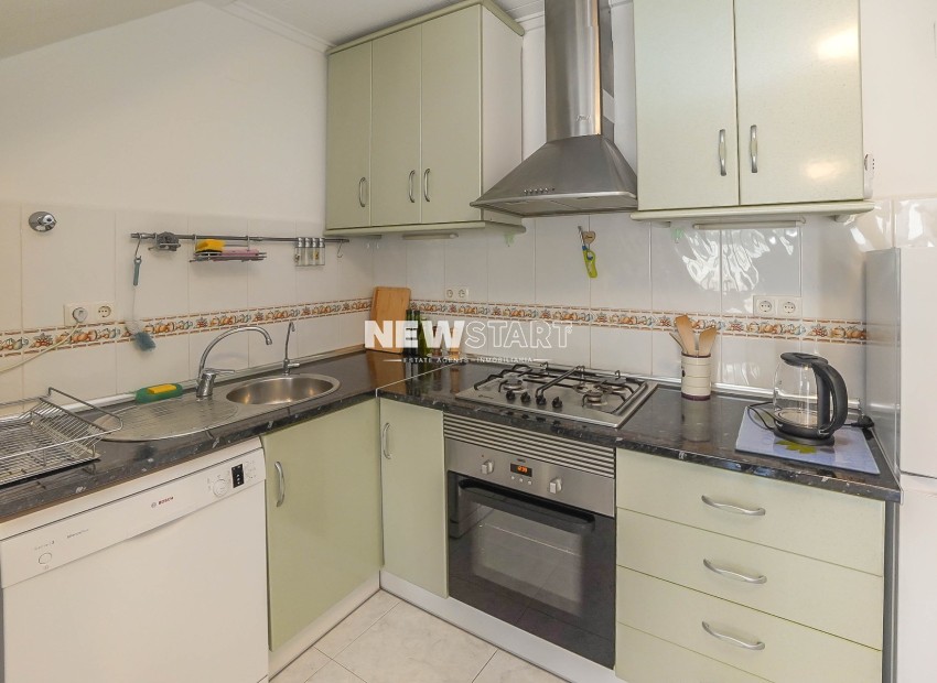 Resale - Townhouse - La Marina - Urb. La Marina