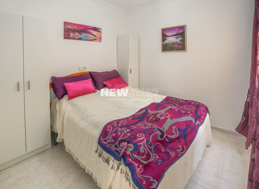 Resale - Townhouse - La Marina - Urb. La Marina