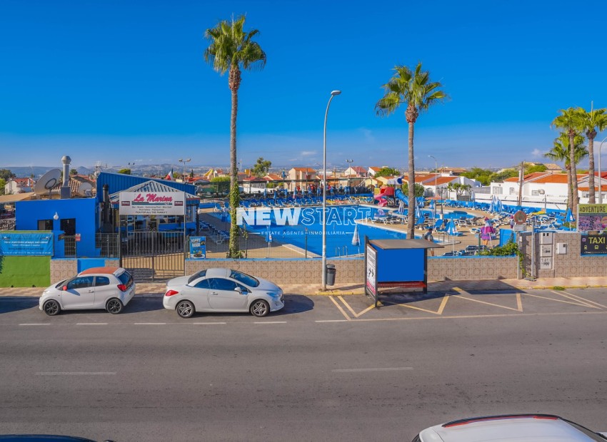 Resale - Townhouse - La Marina - Urb. La Marina