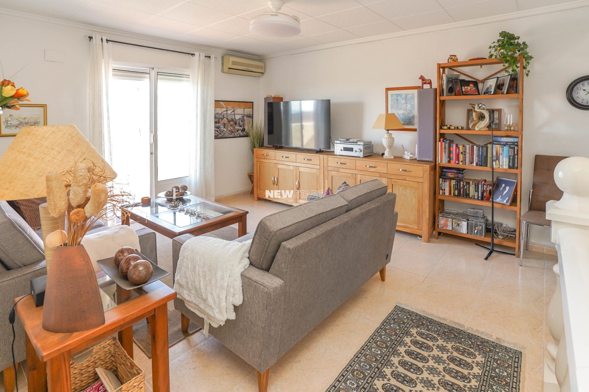 Resale - Townhouse - La Marina - Urb. La Marina