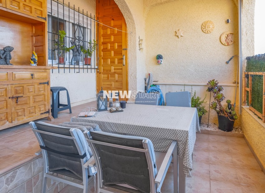 Resale - Townhouse - La Marina - Urb. La Marina