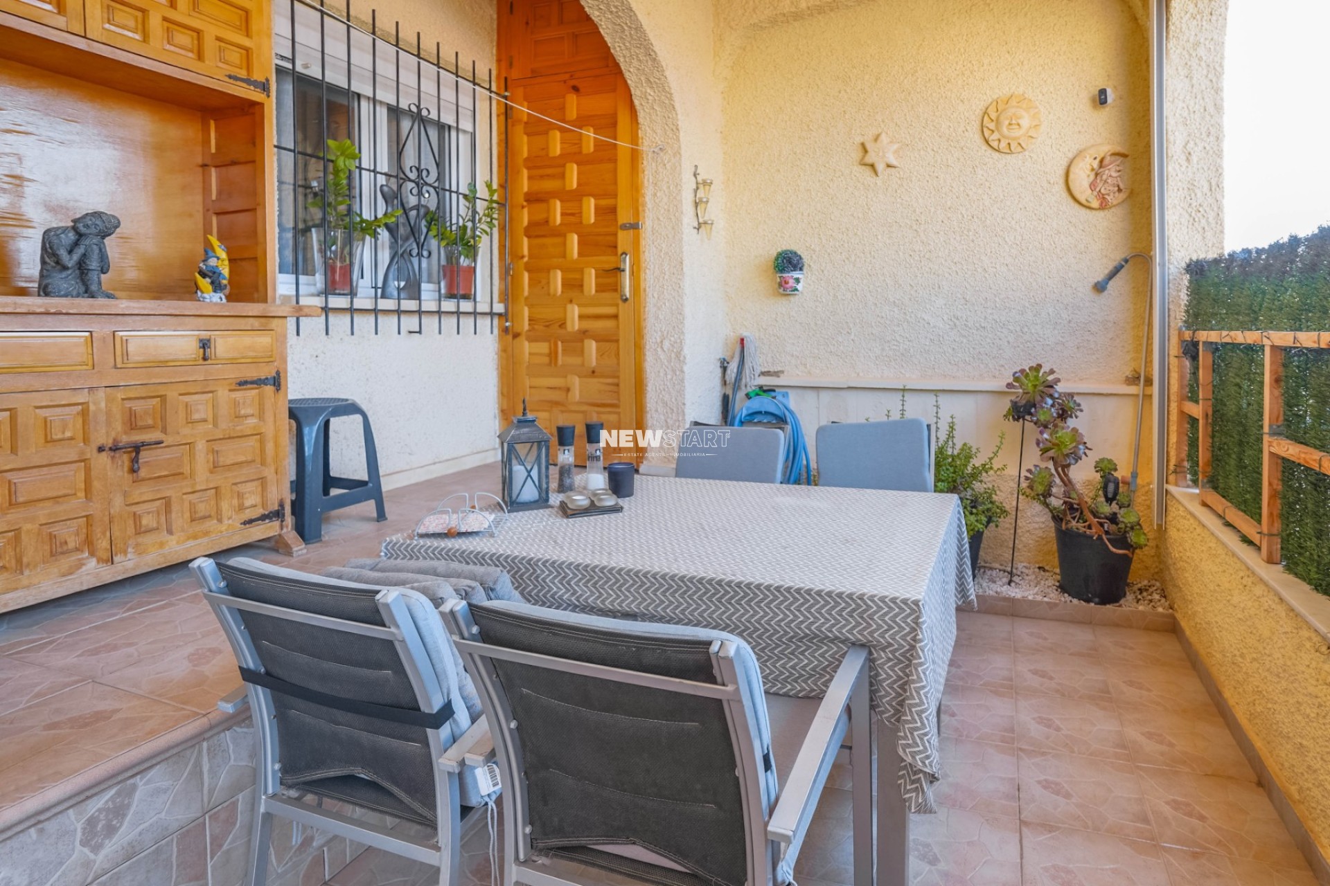 Resale - Townhouse - La Marina - Urb. La Marina