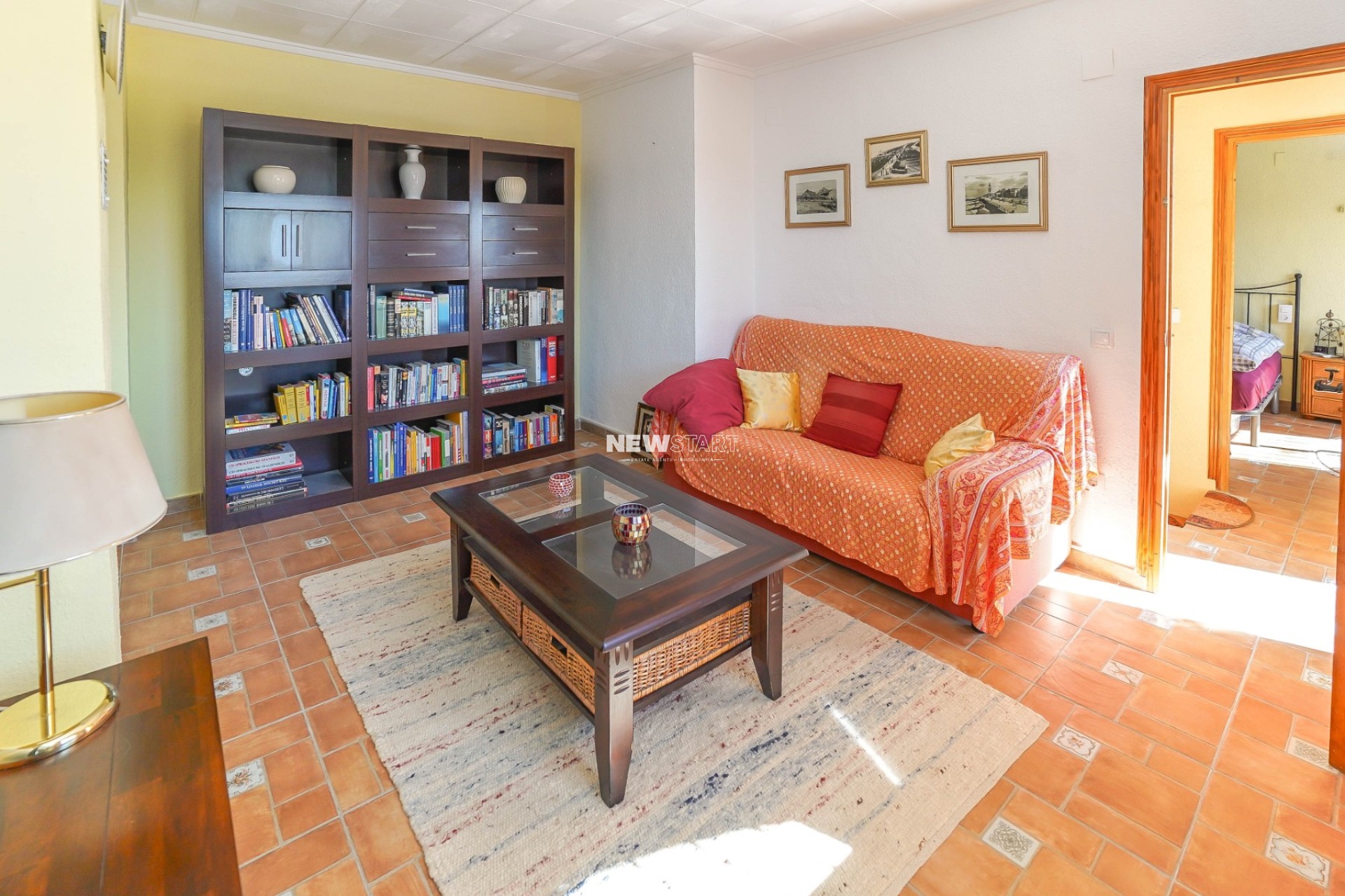 Resale - Townhouse - La Marina - Urb. La Marina