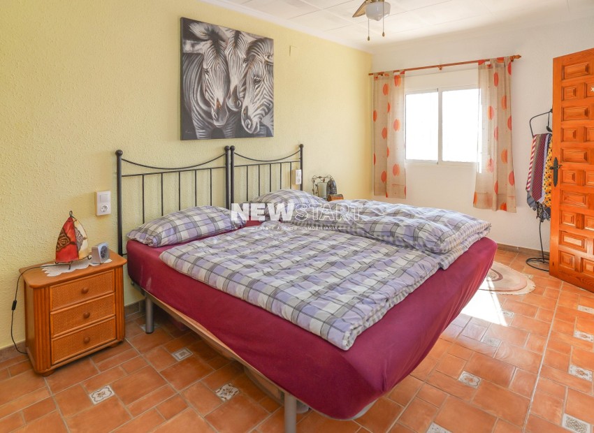 Resale - Townhouse - La Marina - Urb. La Marina
