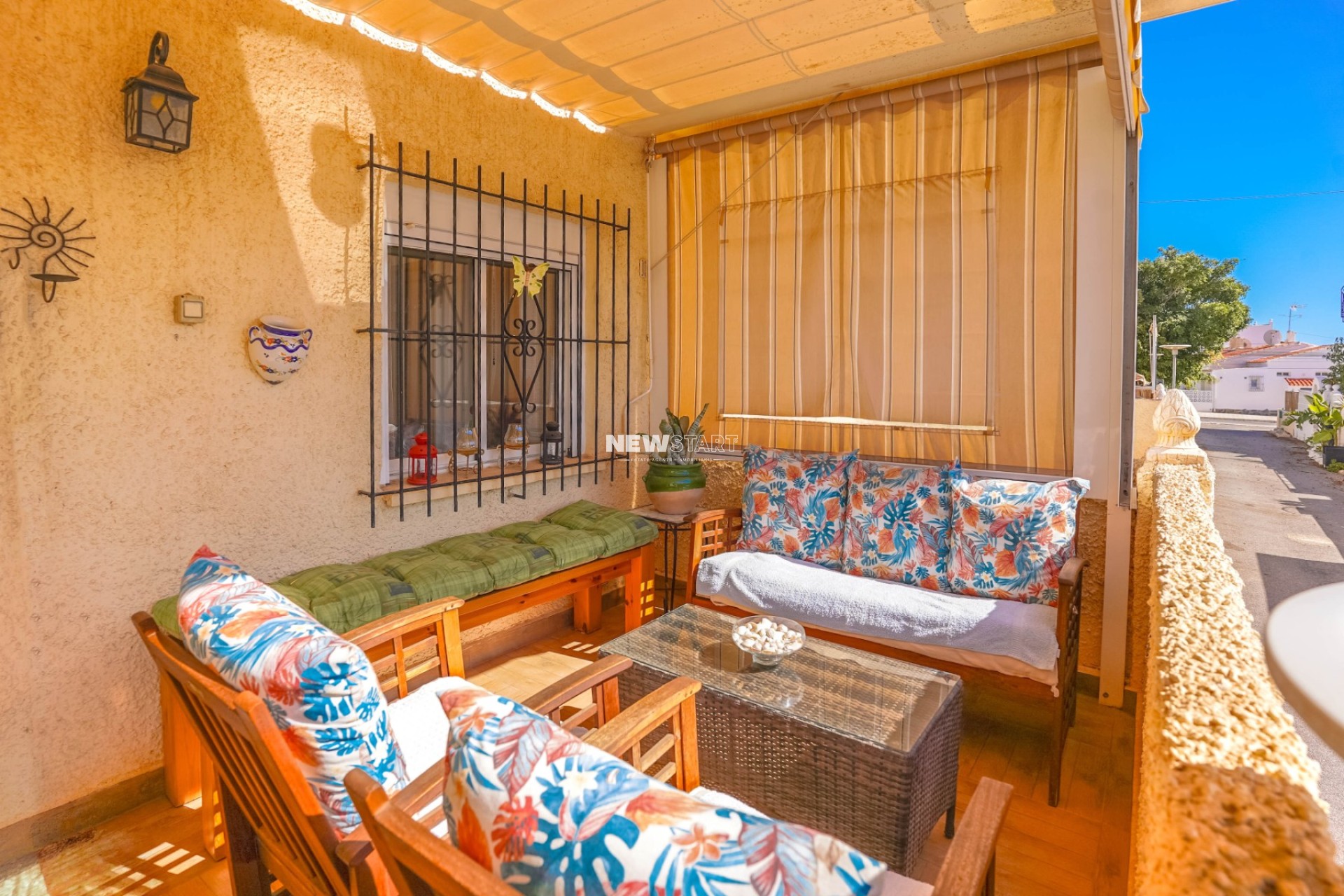 Resale - Townhouse - La Marina - Urb. La Marina