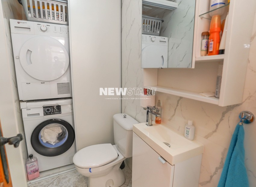 Resale - Townhouse - La Marina - Urb. La Marina
