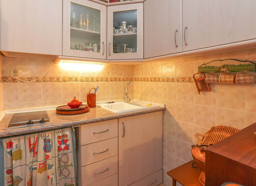 Resale - Townhouse - La Marina - Urb. La Marina