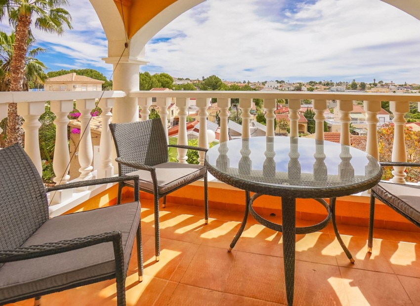 Resale - Townhouse - La Marina - Urb. La Marina
