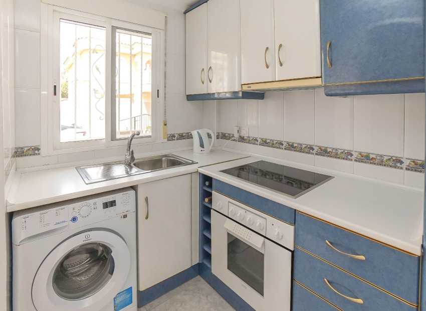 Resale - Townhouse - La Marina - Urb. La Marina
