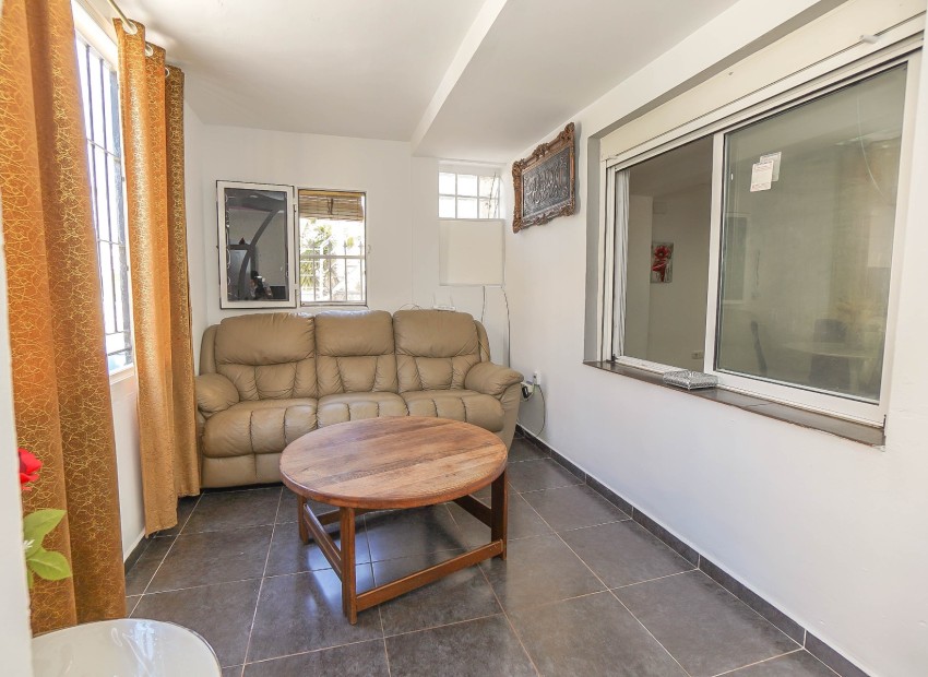 Resale - Townhouse - La Marina - Urb. La Marina