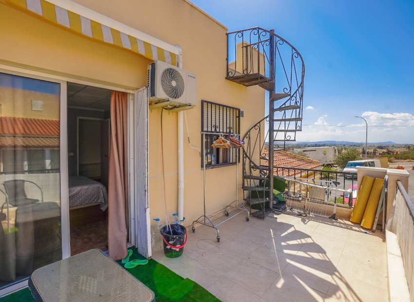 Resale - Townhouse - La Marina - Urb. La Marina