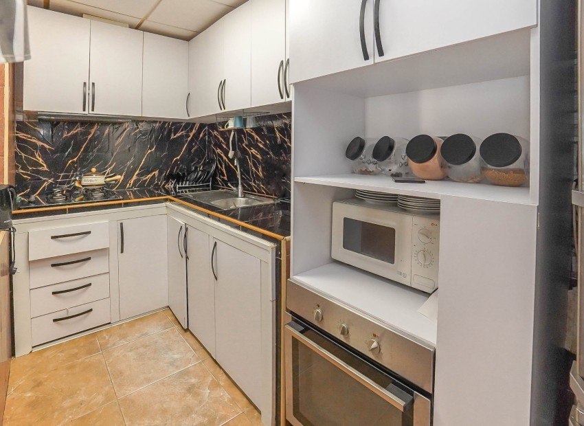 Resale - Townhouse - La Marina - Urb. La Marina