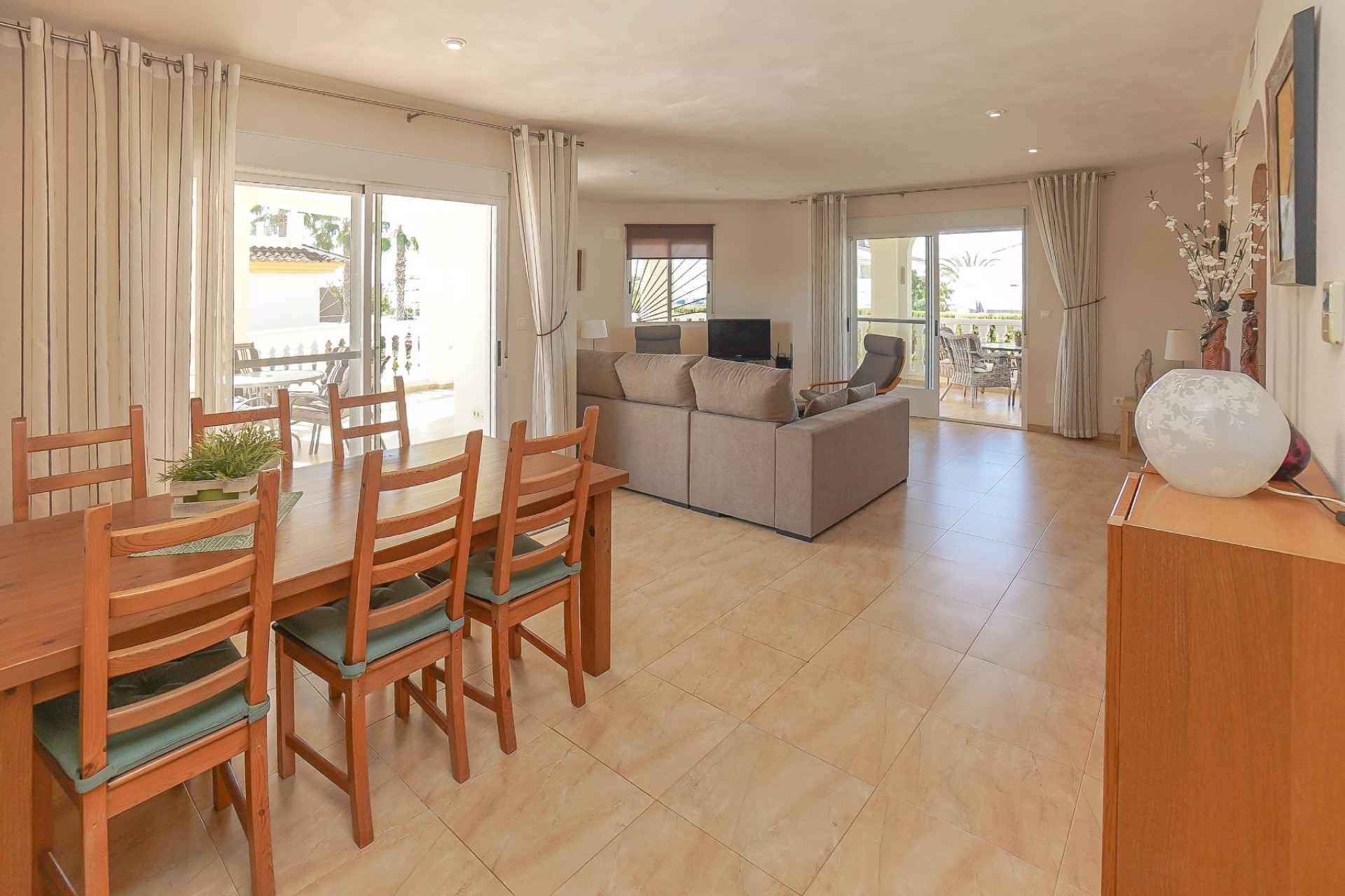 Resale - Villa - La Marina - Urb. El Oasis