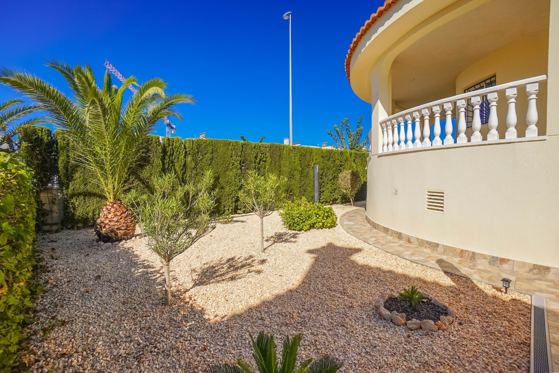 Resale - Villa - La Marina - Urb. El Oasis