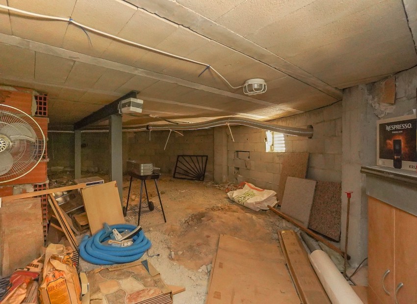 Resale - Villa - La Marina - Urb. El Oasis
