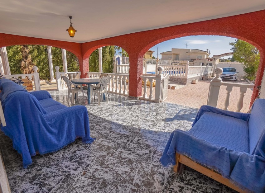 Resale - Villa - La Marina - Urb. La Escuera