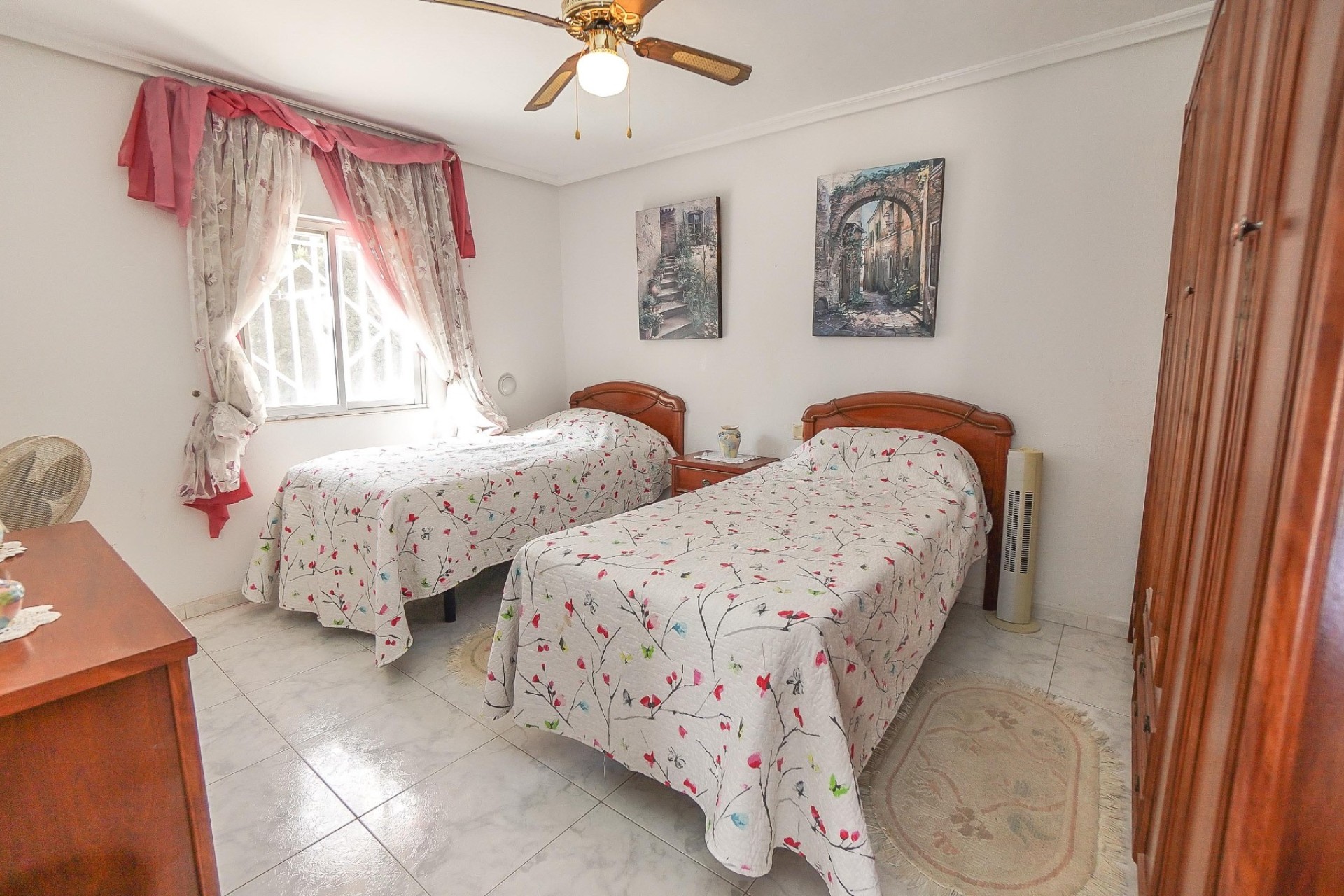Resale - Villa - La Marina - Urb. La Escuera