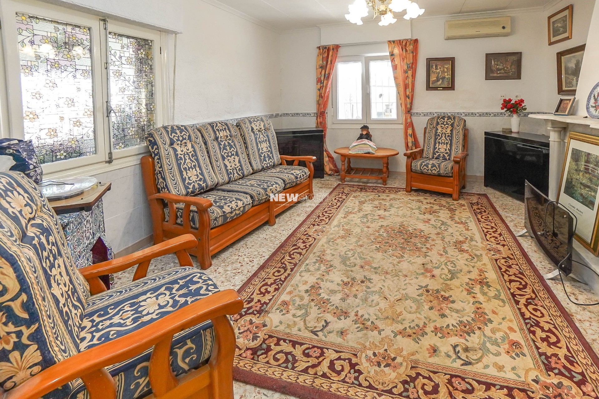 Resale - Villa - La Marina - Urb. La Marina