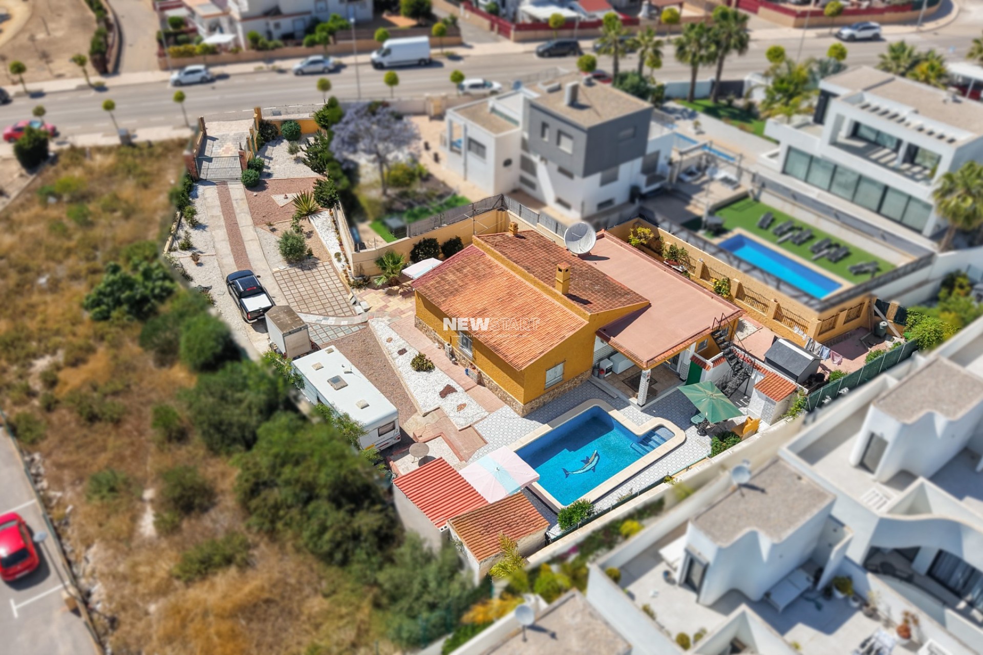 Resale - Villa - La Marina - Urb. La Marina