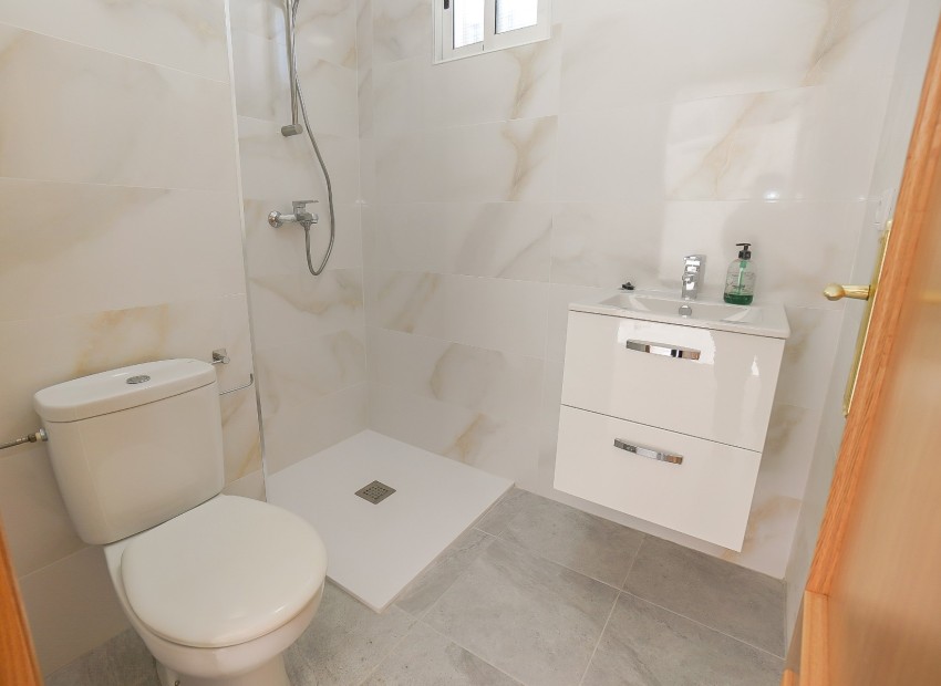 Resale - Villa - La Marina - Urb. La Marina