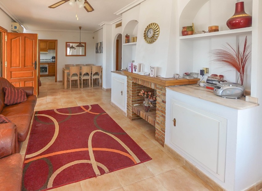 Resale - Villa - La Marina - Urb. La Marina
