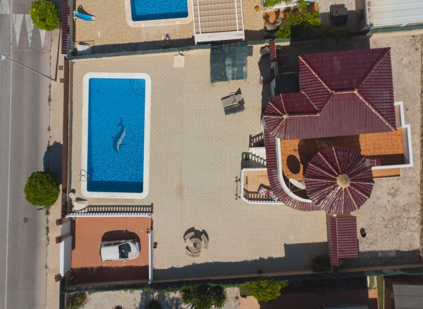 Resale - Villa - La Marina - Urb. La Marina