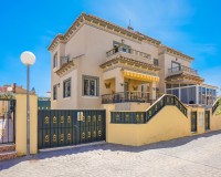 Reventa - Adosado - La Marina - Urb. El Oasis