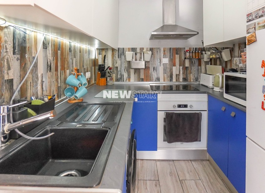 Reventa - Adosado - La Marina - Urb. La Marina