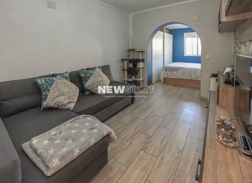 Reventa - Adosado - La Marina - Urb. La Marina