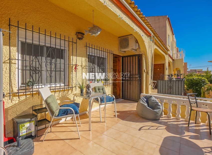 Reventa - Adosado - La Marina - Urb. La Marina