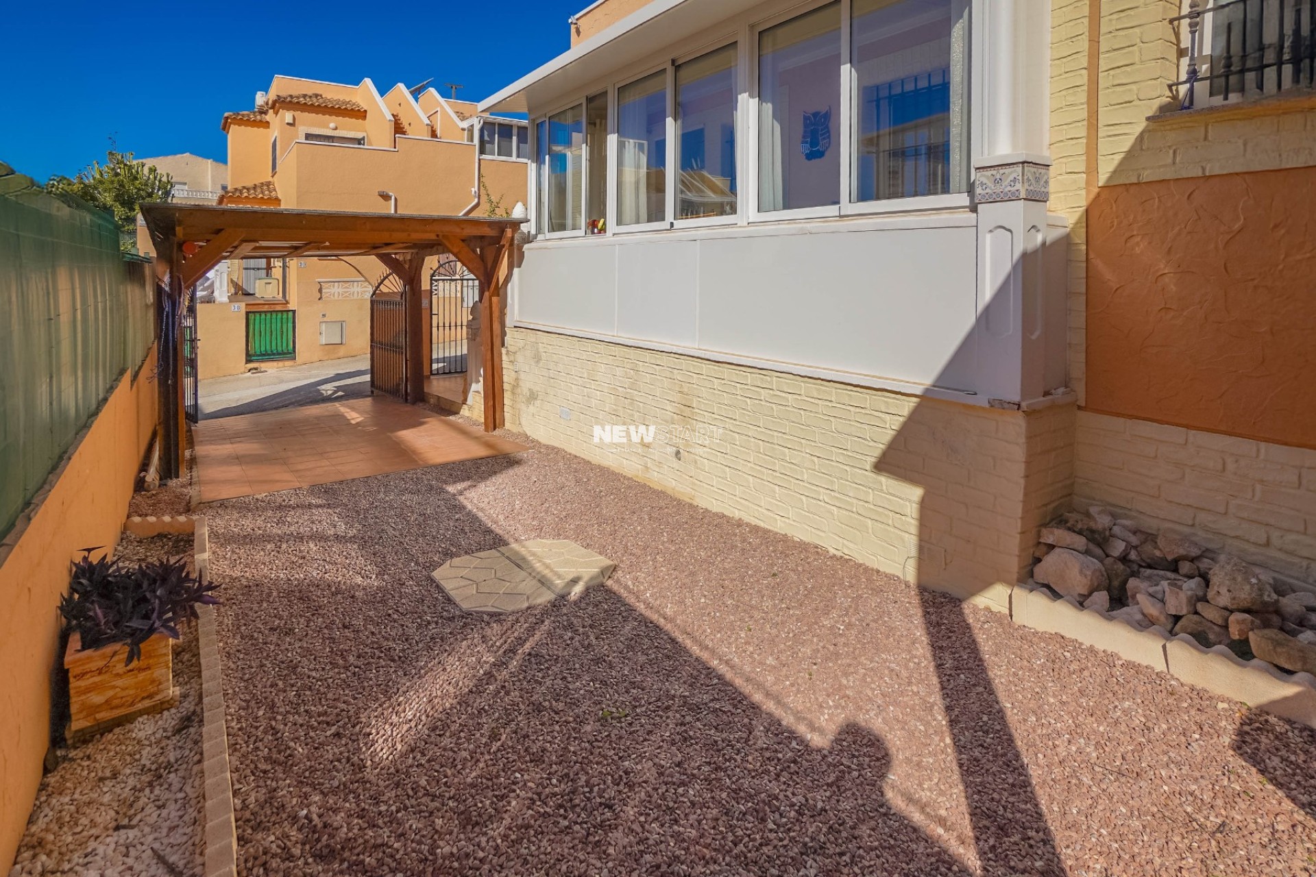 Reventa - Adosado - La Marina - Urb. La Marina