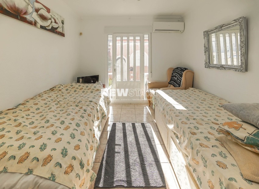 Reventa - Adosado - La Marina - Urb. La Marina