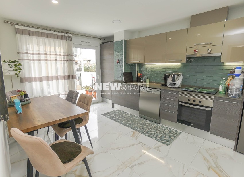 Reventa - Apartamento - La Marina - El Pinet