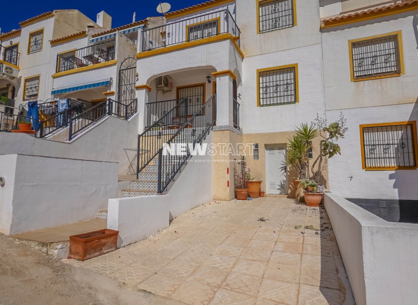 Reventa - Apartamento - La Marina - Urb. La Marina