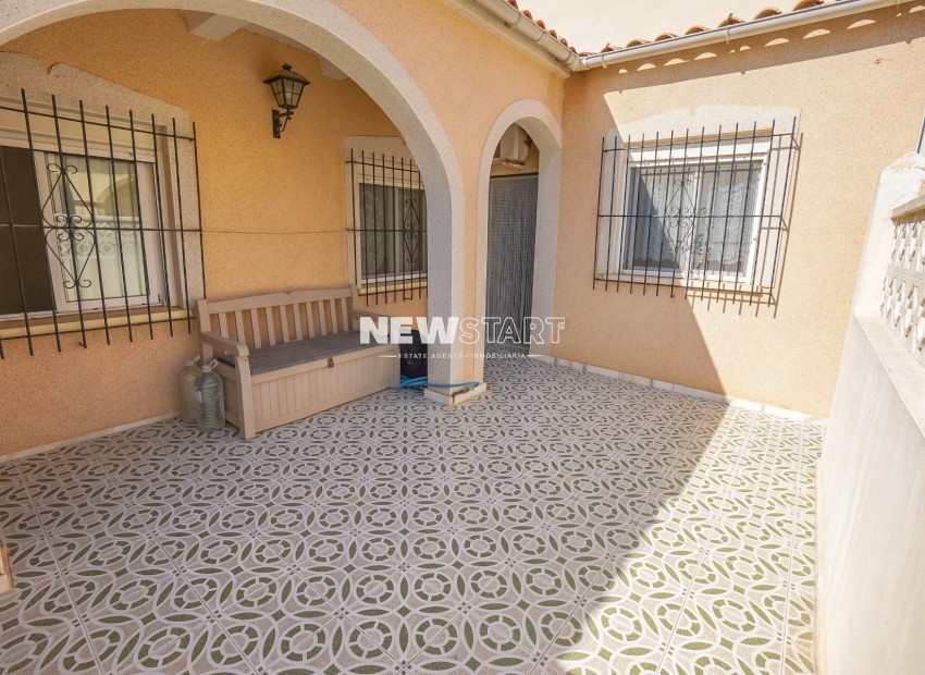 Reventa - Bungalow - La Marina - Urb. La Marina