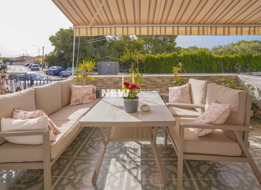 Reventa - Bungalow - La Marina - Urb. La Marina