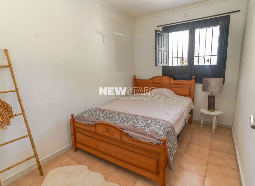 Reventa - Bungalow - La Marina - Urb. La Marina